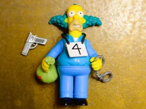Busted Krusty - Playmates Simpsons World Of Springfield Vintage Figure
