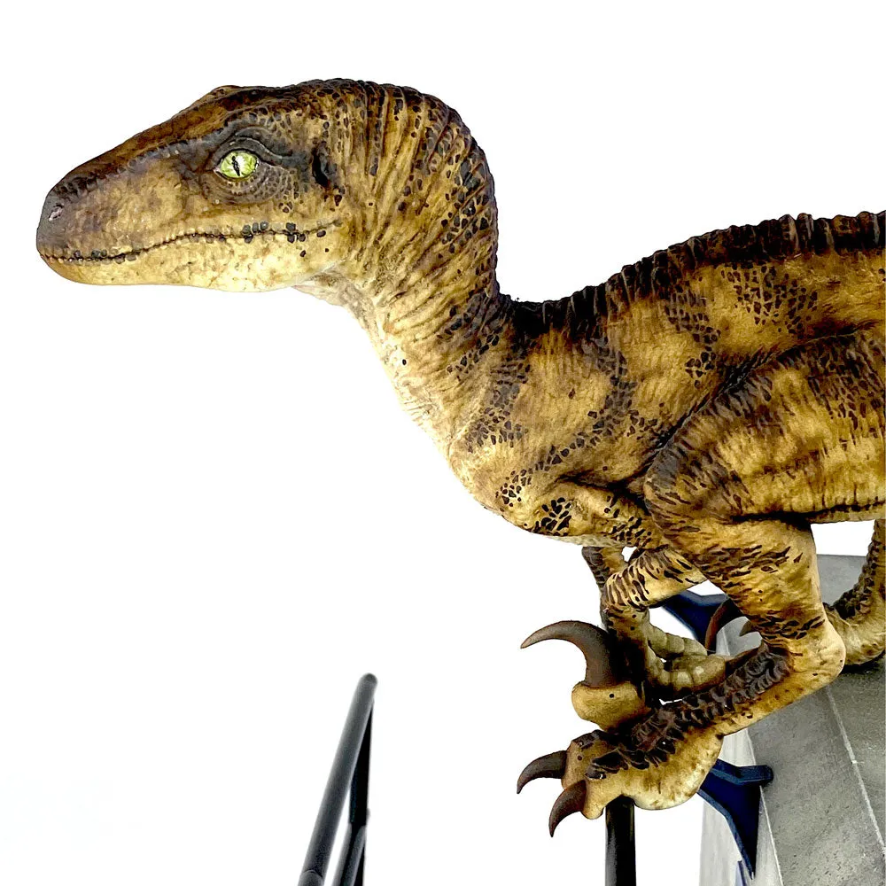 Chronicle Collectibles / Sideshow Collectibles -  Jurassic Park Statue - Breakout Raptor