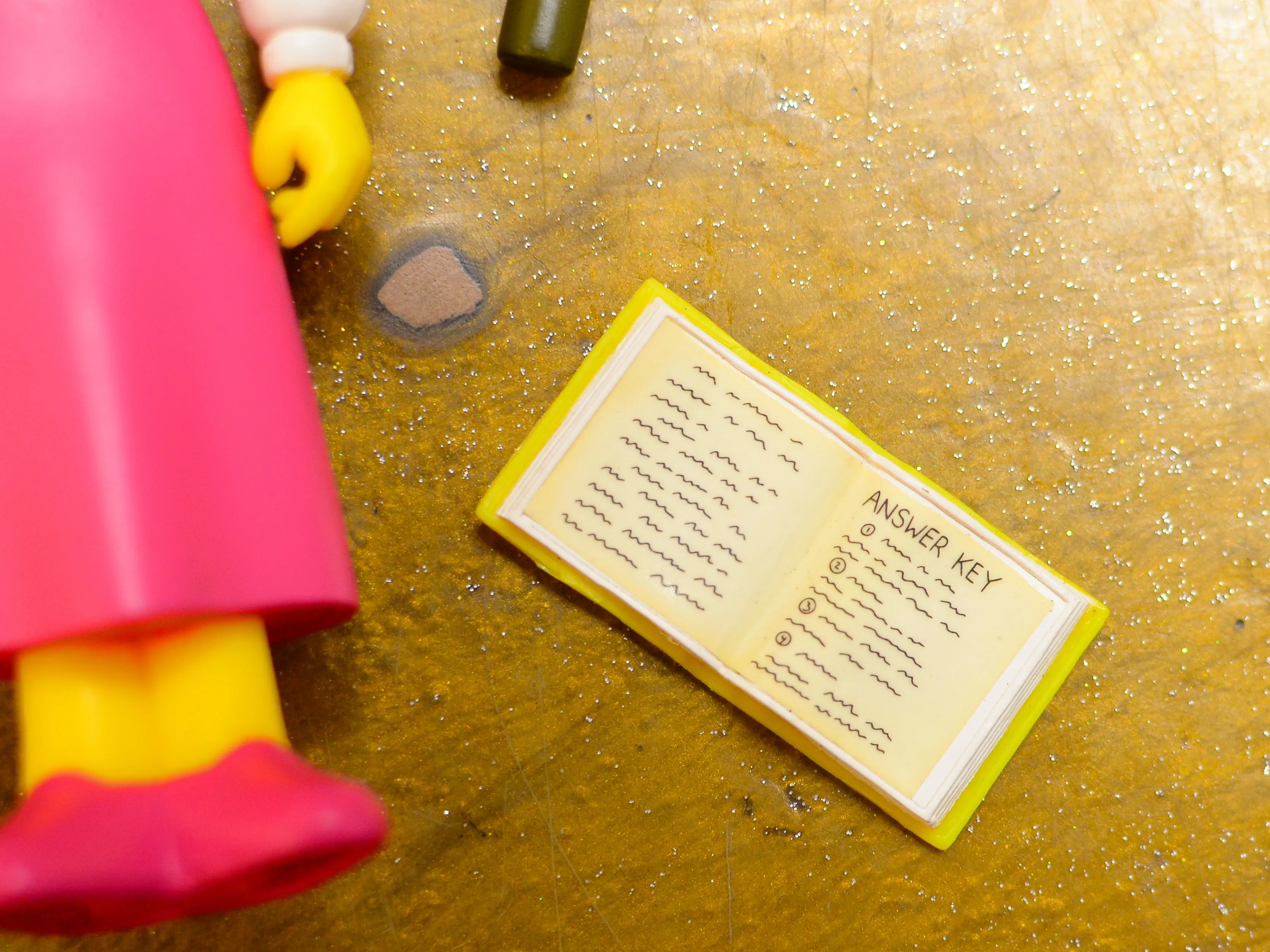 Ms. Hoover - Playmates Simpsons World Of Springfield Vintage Figure