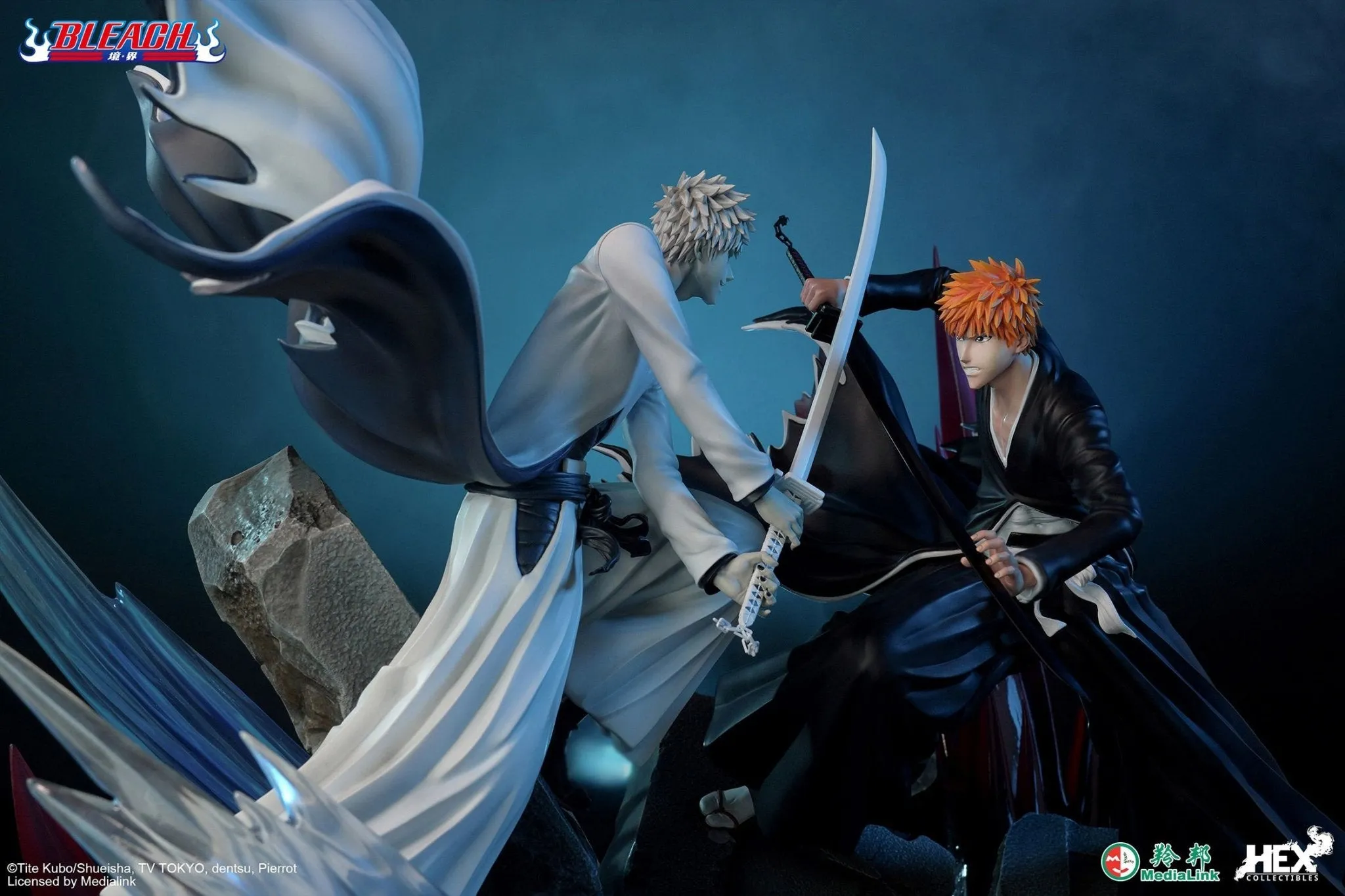 PRE-ORDER: HEX Collectibles Bleach Ichigo Kurosaki vs Hollow Ichigo 1:6 Scale Statue