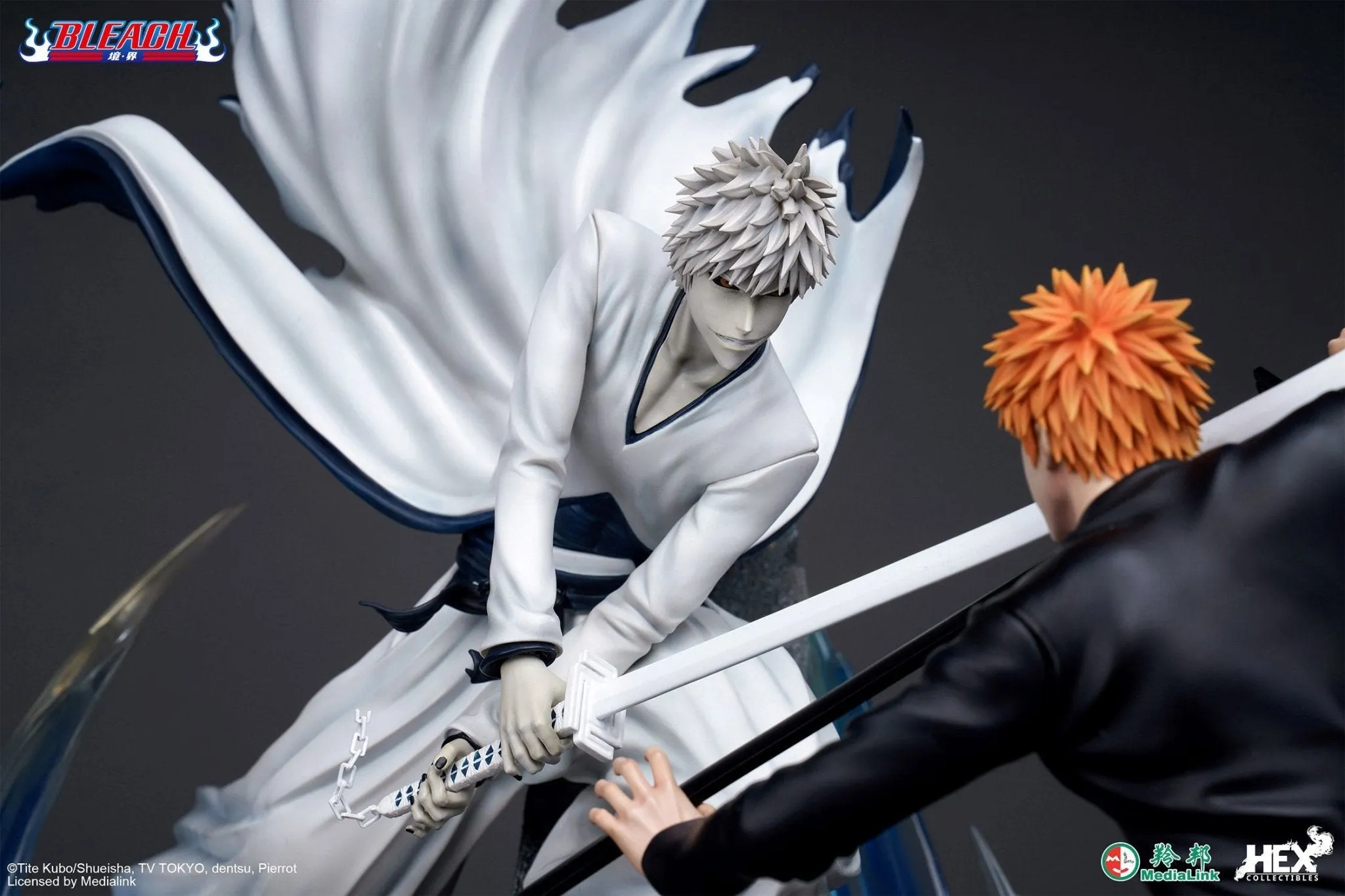 PRE-ORDER: HEX Collectibles Bleach Ichigo Kurosaki vs Hollow Ichigo 1:6 Scale Statue